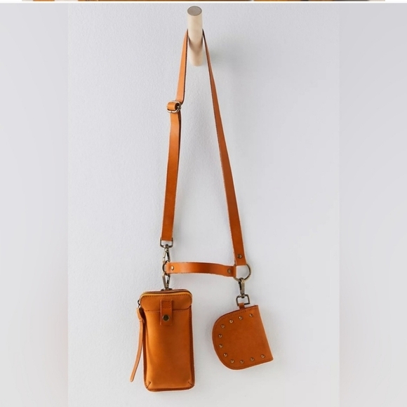Free people❤️ crossbody - Picture 2 of 3